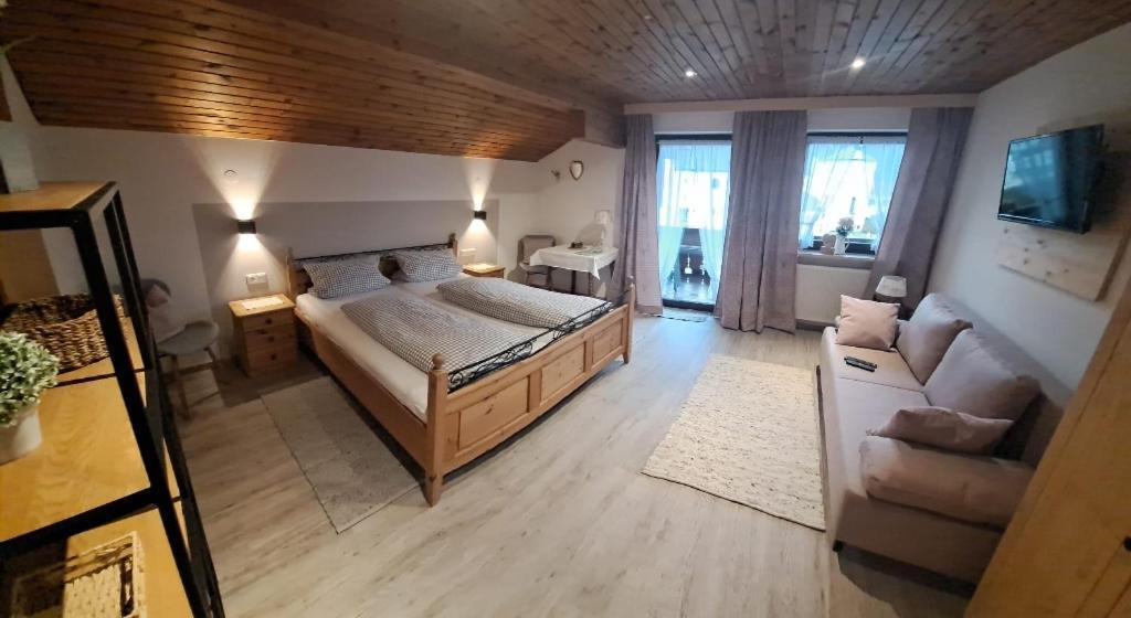 Gaestehaus Poeppl Unterwössen Dış mekan fotoğraf