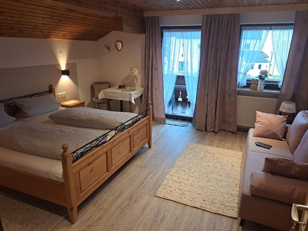 Gaestehaus Poeppl Unterwössen Dış mekan fotoğraf